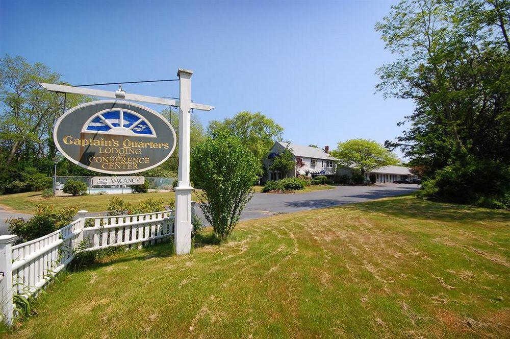 Captains Quarters Motel & Conference Center Истхем Экстерьер фото