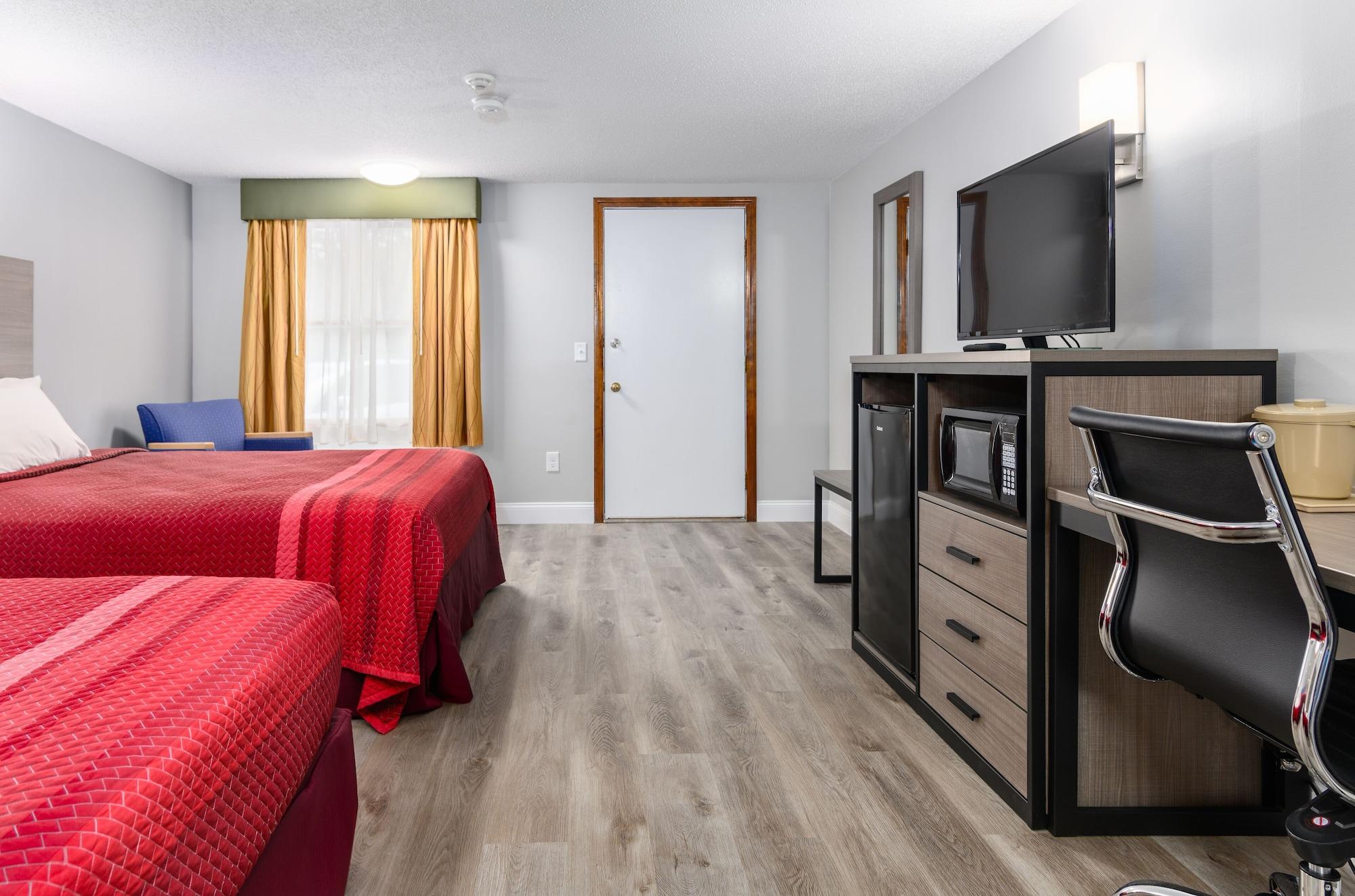 Captains Quarters Motel & Conference Center Истхем Экстерьер фото