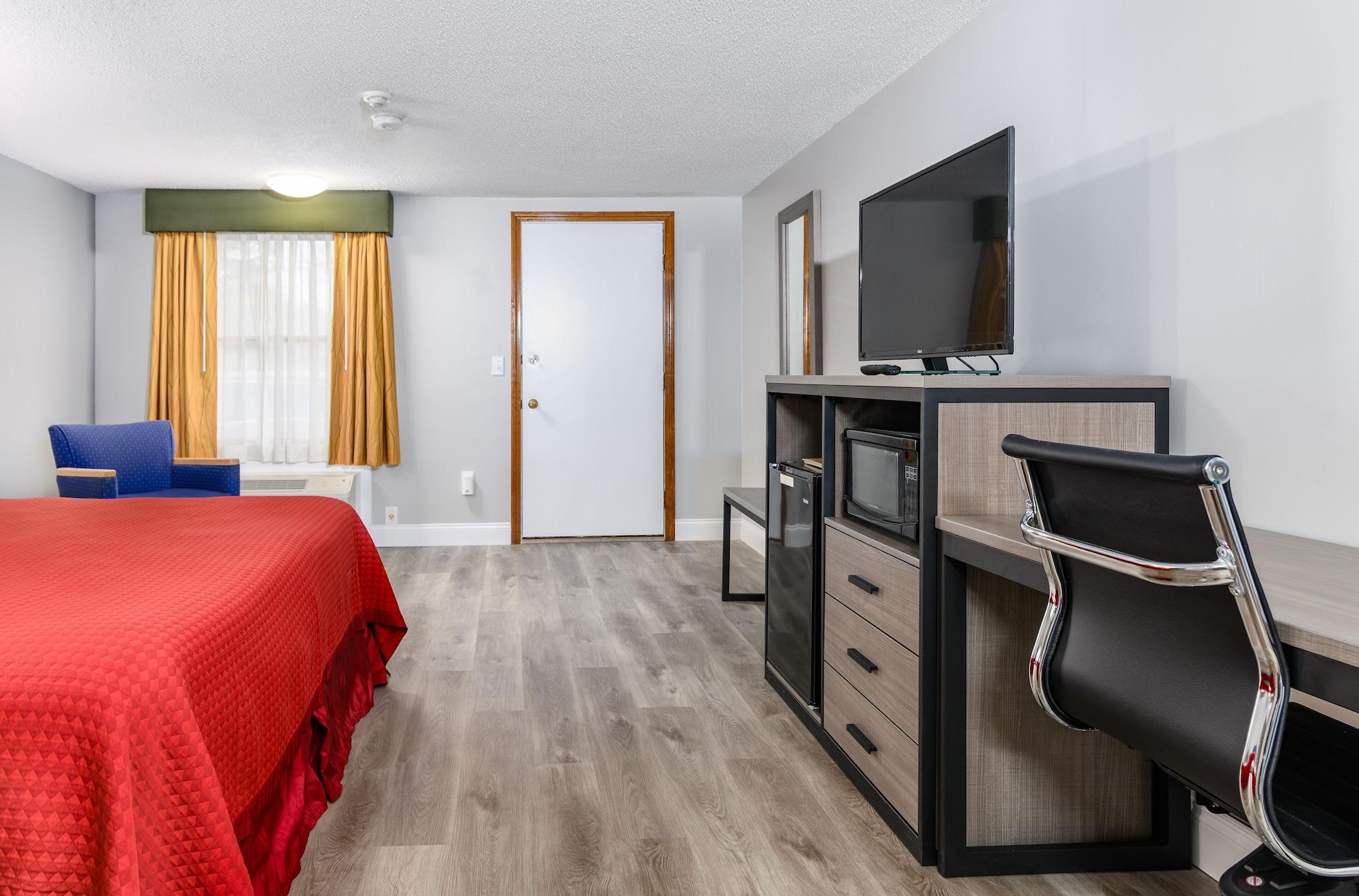 Captains Quarters Motel & Conference Center Истхем Экстерьер фото